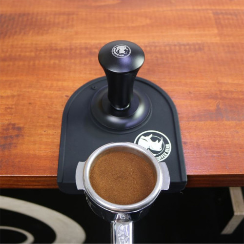 Коврик для темперовки кофе с подставкой Rhino Coffee Gear, чёрный силикон